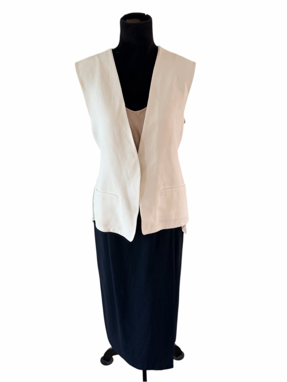 Club Monaco Vest w/Sheer Pleat Silk Back